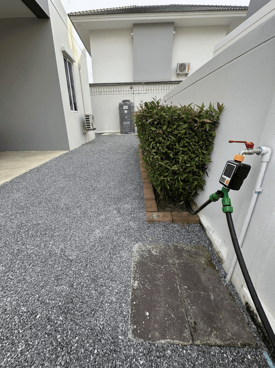 Smart Low-Maintenance Garden